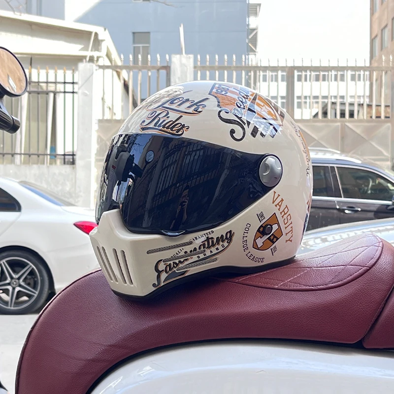 Retro Street Full-Face Helmet