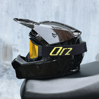 Glossy Black-Gold lens