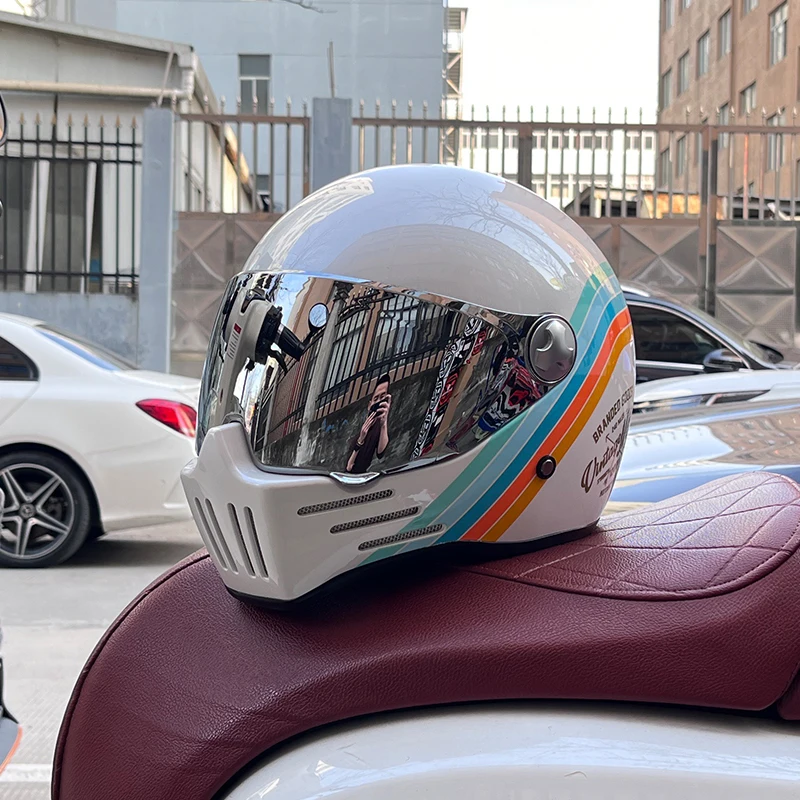 Retro Street Full-Face Helmet