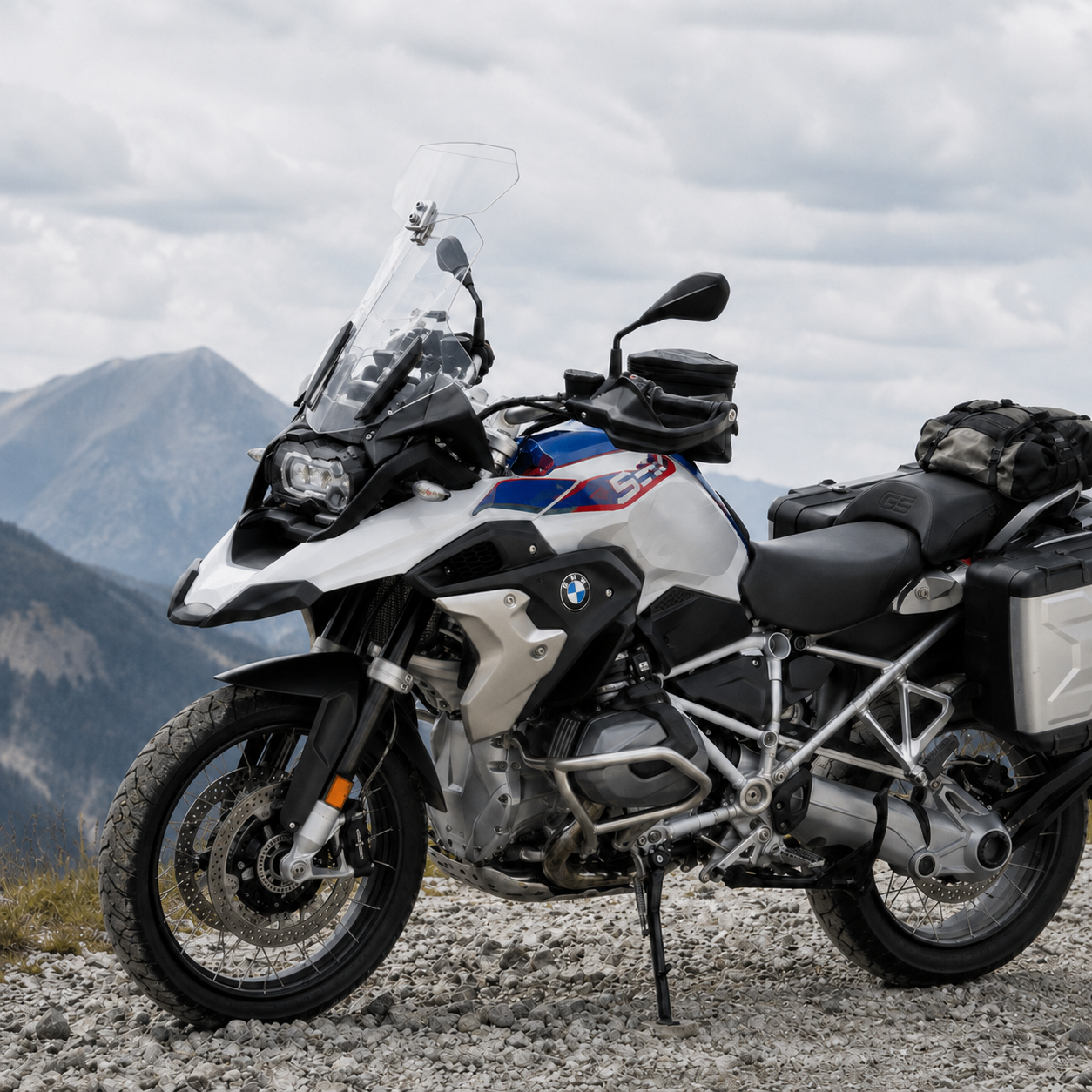 BikerZoneZ Adjustable Motorcycle Wind Deflector