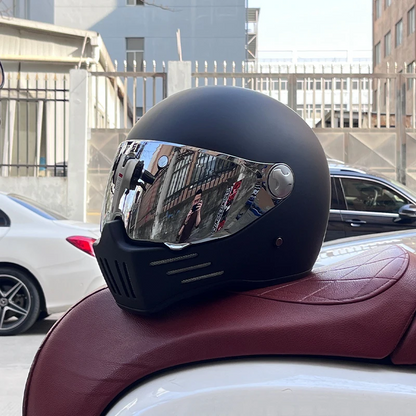 Retro Street Full-Face Helmet
